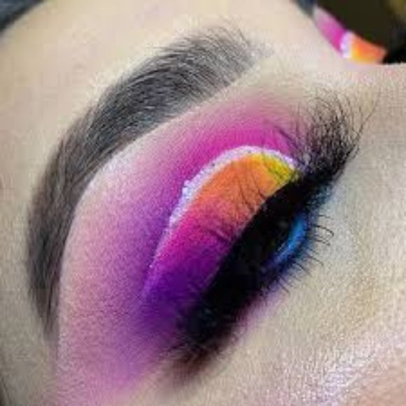 🆕 "Purple Haze" Kara Beauty Palette - Picture 8 of 15